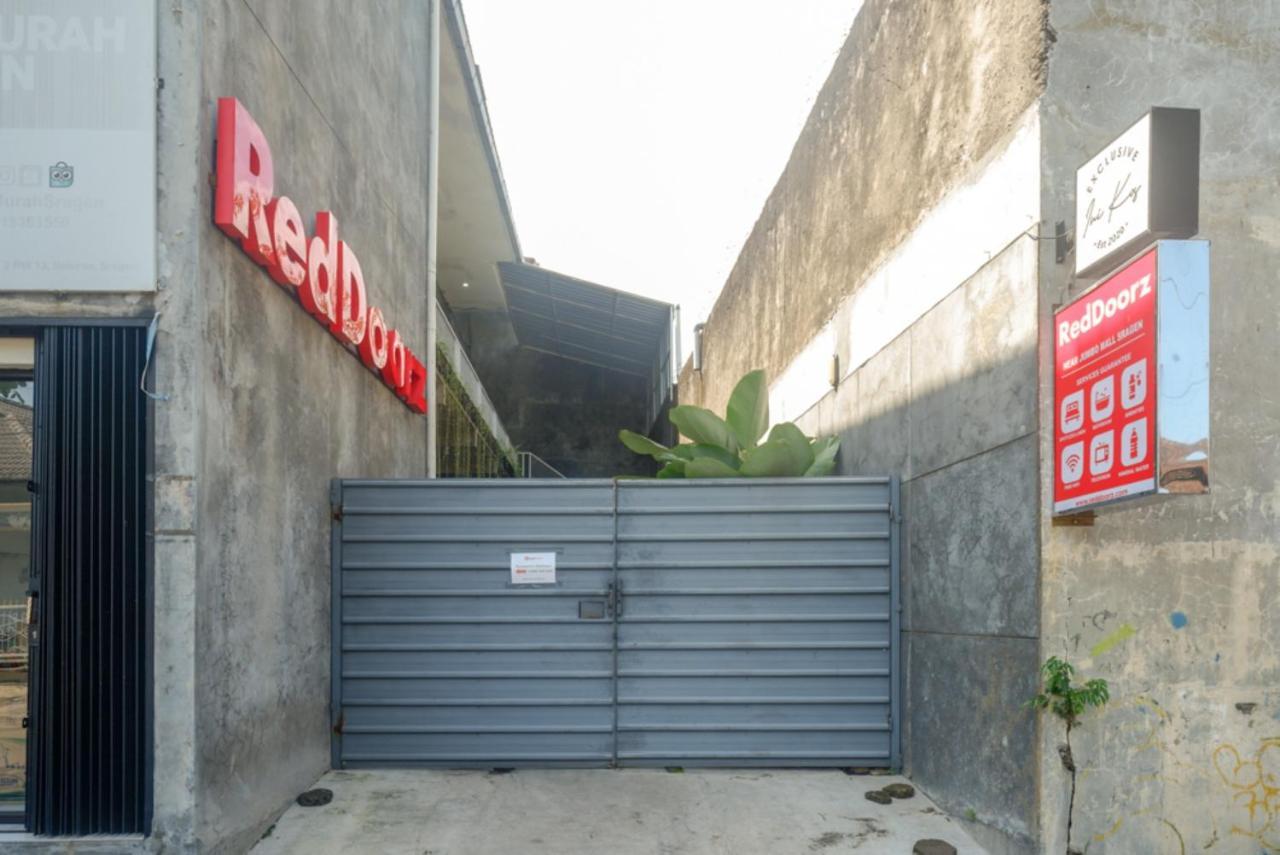 Reddoorz Near Jumbo Mall Sragen Exteriér fotografie